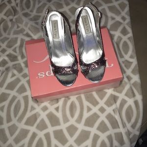 Peep toe heel (shoes)